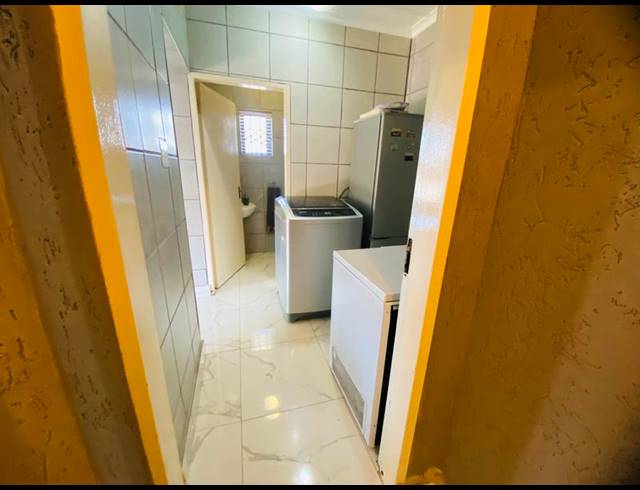 3 BEDROOM HOUSE FOR SALE IN SOUTH HILLS